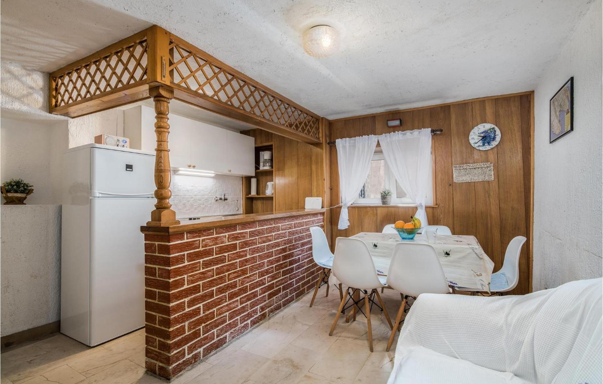 2 Bedroom Gorgeous Home In Baska ภายนอก รูปภาพ